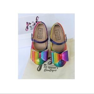 Pip Squeak's Rainbow 🌈 Bow Flats Size 31 = 1